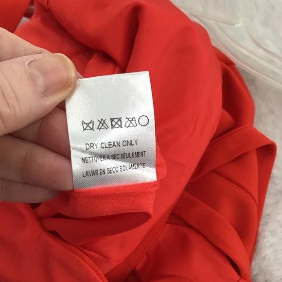 Adeline Rae Lenora Scallop Romper In Poppy Red NWT Summer Beachy Size XS - Picture 15 of 15